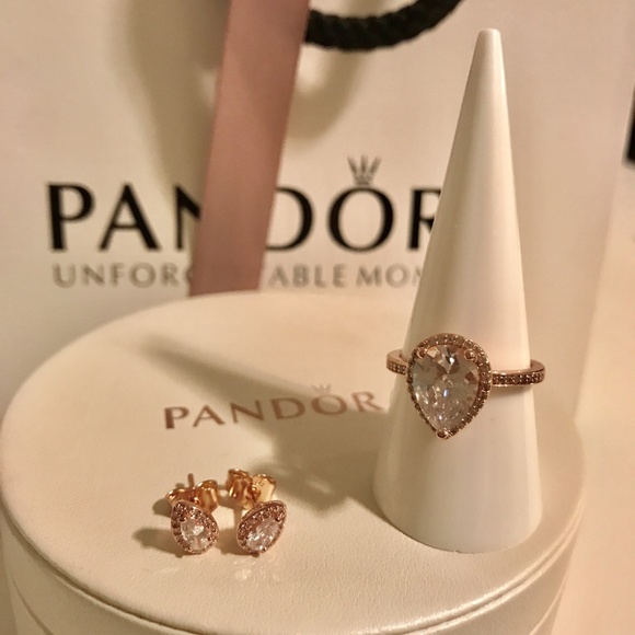 Pandora Rose Radiant Teardrop Ring & Earrings Set - Picture 2 of 6